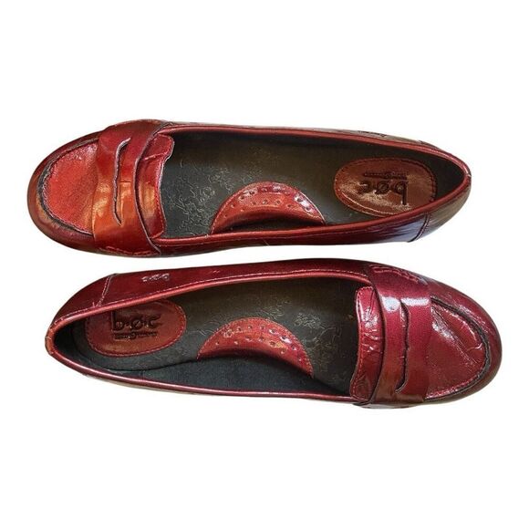 B.O.C. Red Metallic Patent Leather Penny Loafer Slip On Flats Size 9.5 EUC - Picture 2 of 5
